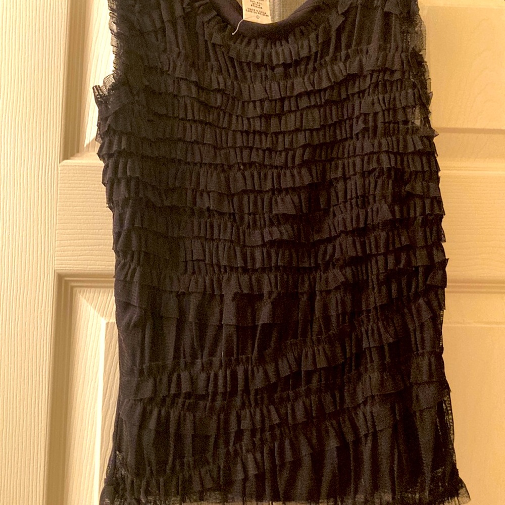 New max studio sleeveless black top
